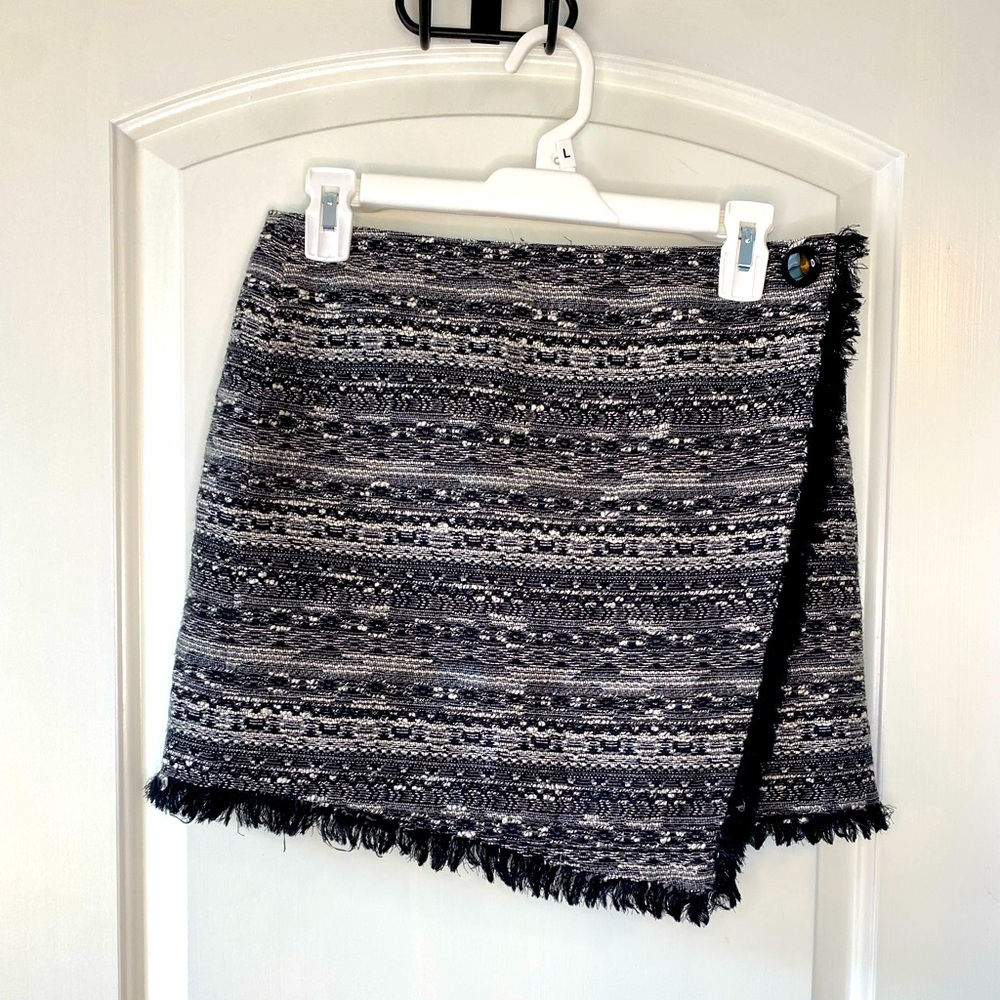 Sam Edelman skirt (6) black and white